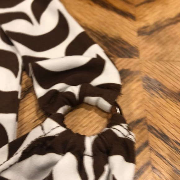 Top - Picture 2 of 3